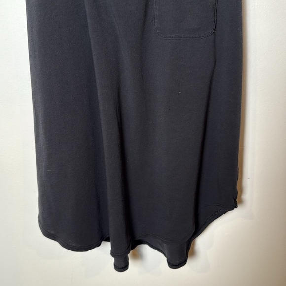 Lululemon Women’s Love Tank with a Front Pocket in Black - Picture 3 of 7